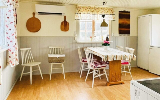 4 Person Holiday Home in Fargelanda-by Traum