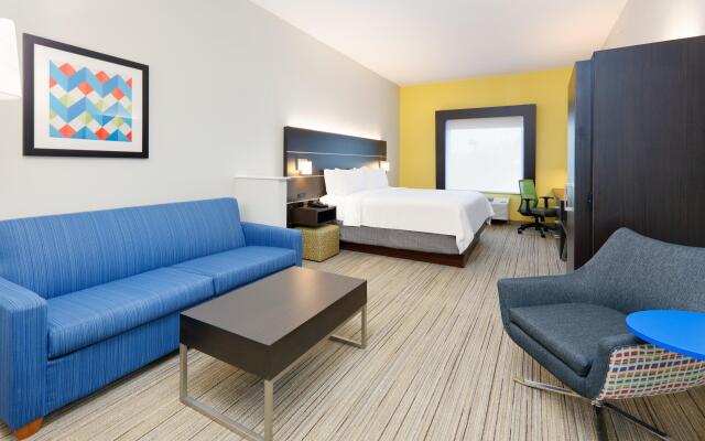 Holiday Inn Express Hotel & Suites Cleburne, an IHG Hotel