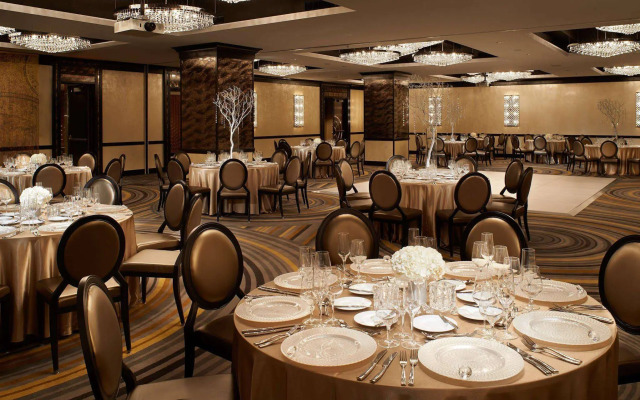 Metropolitan at The 9, Autograph Collection