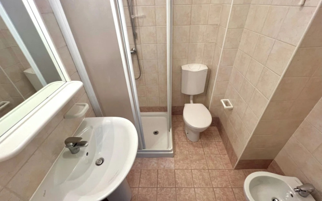 Flat With Parking Near the Beach