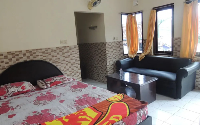 Yonanda Hotel