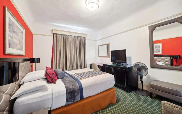 Union Square Plaza Hotel