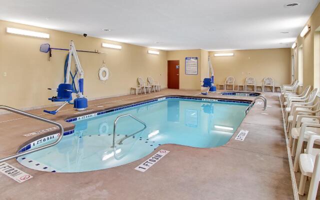 Cobblestone Hotel & Suites - Waynesboro