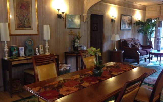 Poipu Bed & Breakfast Inn