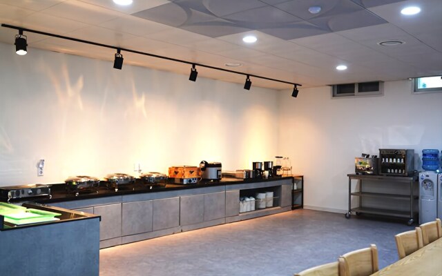 Gangneung Y&G Business Hotel&pension