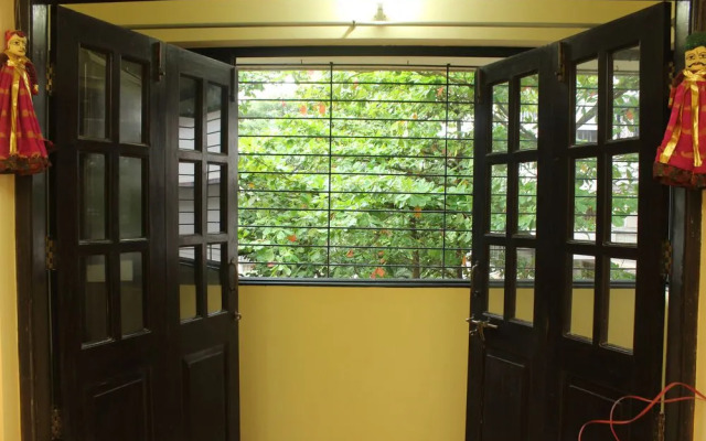OYO Home 9681 3BHK Classic Miramar Beach