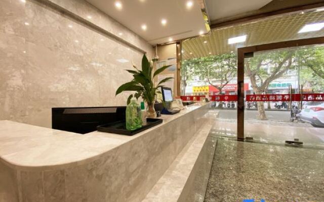 Huaxun Boutique Hotel