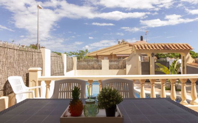 House Fumadell Deltebre
