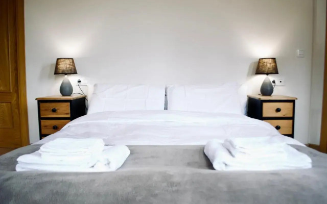 Apartmentsix4
