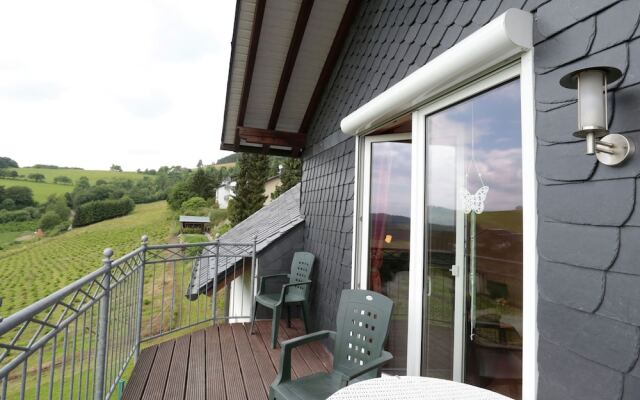 Cozy Apartment With Garden in Düdinghausen