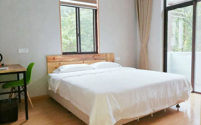 Qiandaohu Blue Mountain Youth Hostel