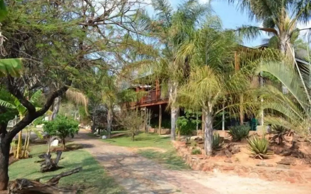 N4 Guest Lodge