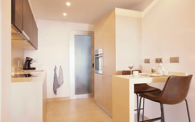 Snug Apartment With Garden