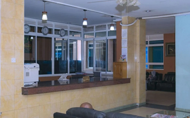 Aponye Hotel