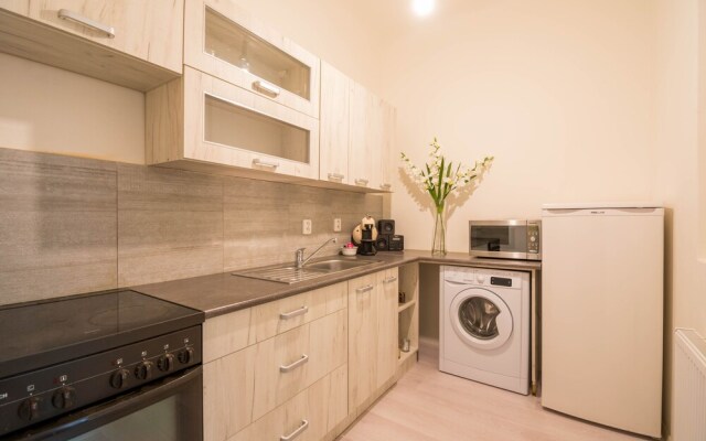 Chest design apartments
