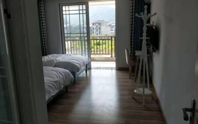 Xinchang Yunqi Small Building House