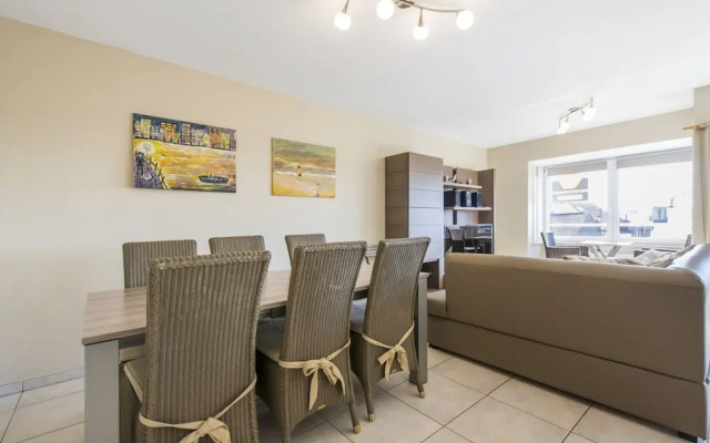 Apartment Close to the Downtown