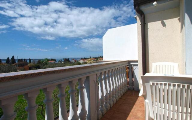 Apartments Anto 1598