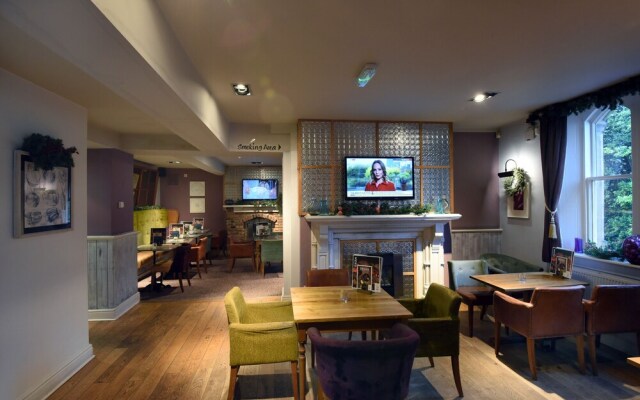 Holmfield Arms