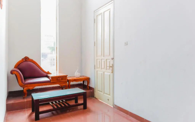 OYO 2547 Assirot Residence