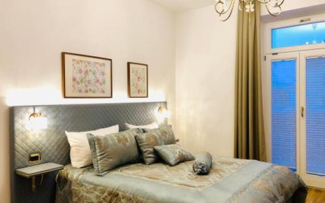 Golden Gapa Central Family Apartment 30