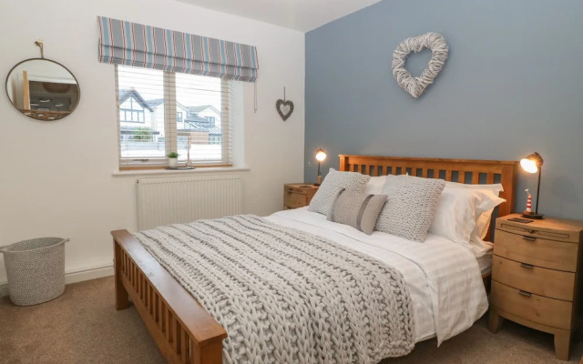 8 Pen Llanw Tides Reach