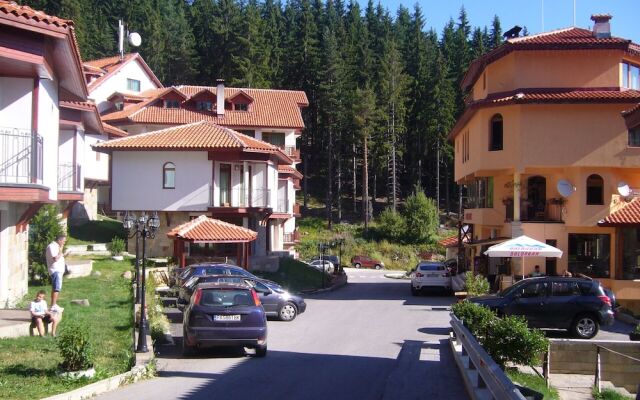 "ski Chalets at Pamporovo - an Affordable Village Holiday for Families or Groups"