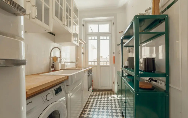 Downtown Retro Bolhao by Vacationy