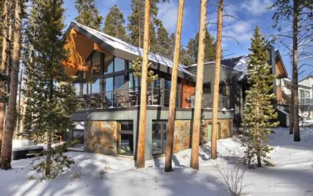 White Cloud Mountain Home