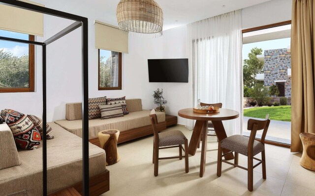Volta Suites and Villas