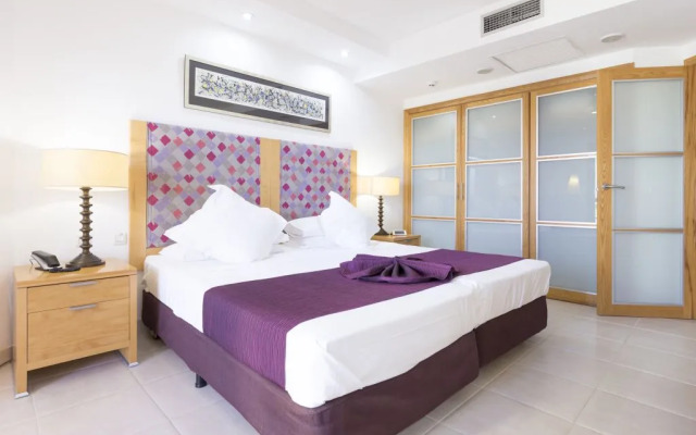 Atlas Suites