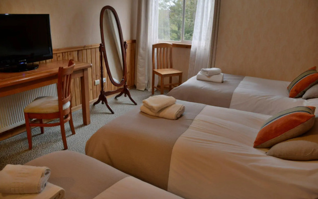 Borde Lago Hotel