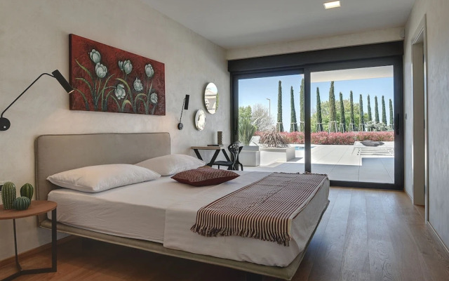 Villa in Vodnjan With Swimming Pool