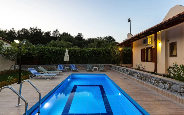 Gorgeous Pool Garden Villa