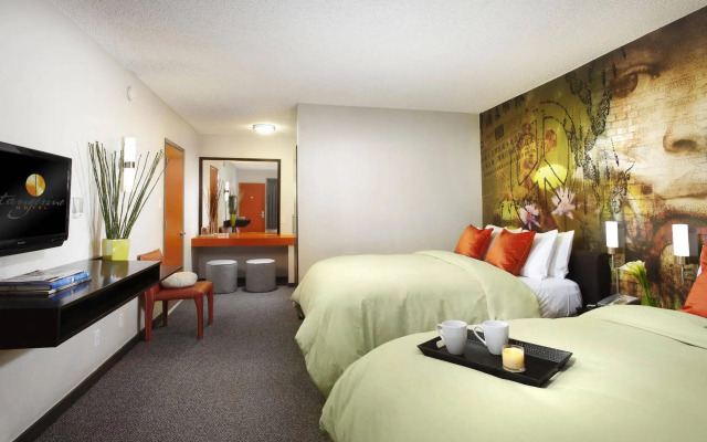 The Tangerine - A Burbank Hotel