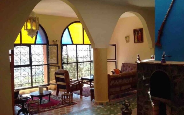 Unique 9 Bedroom House in National Park