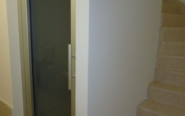 Oportolazaro Apartment