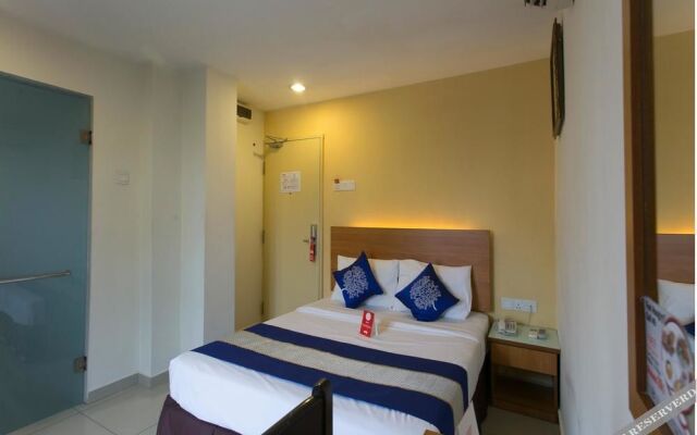 OYO Rooms Brickfields Old Town White Coffee