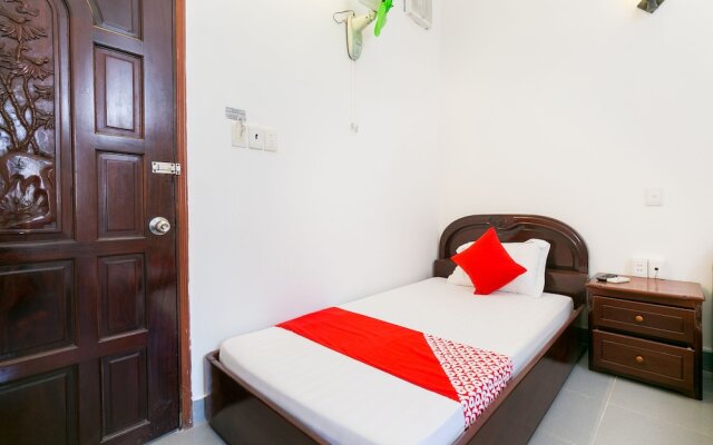 OYO 692 Trang Pham Hostel