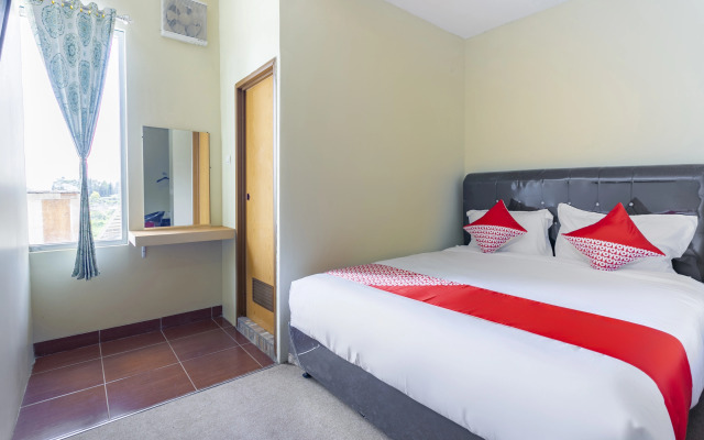 OYO 3130 D'Valley View