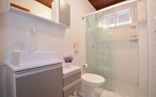 Apê a 150m da praia de Canasvieiras