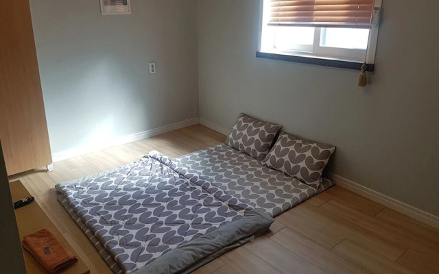 Tongyeong With Guest House