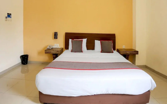 Super OYO Collection O 92130 Hotel Fiducia Kaji