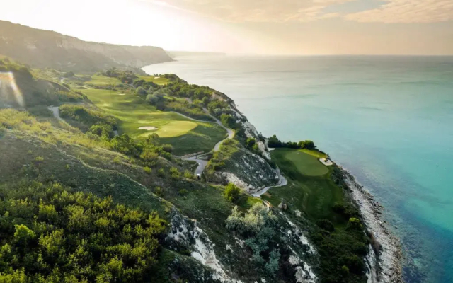 Thracian Cliffs Owners Apartments