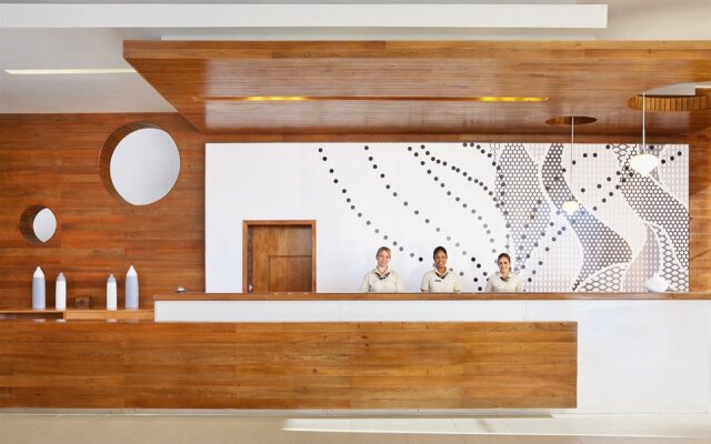 Hotel Playa Vista Azul