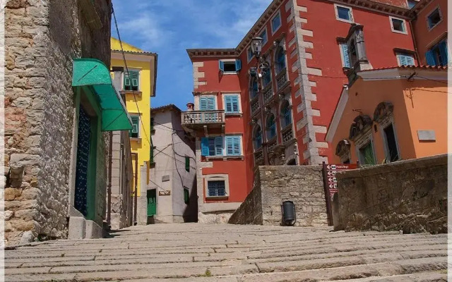 Scampicchio Palace Apartment