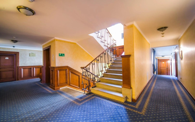 Hotel Opera