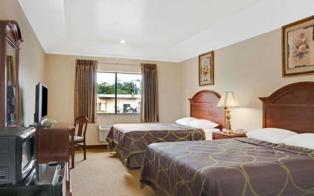 SureStay Studio by Best Western Conroe Downtown