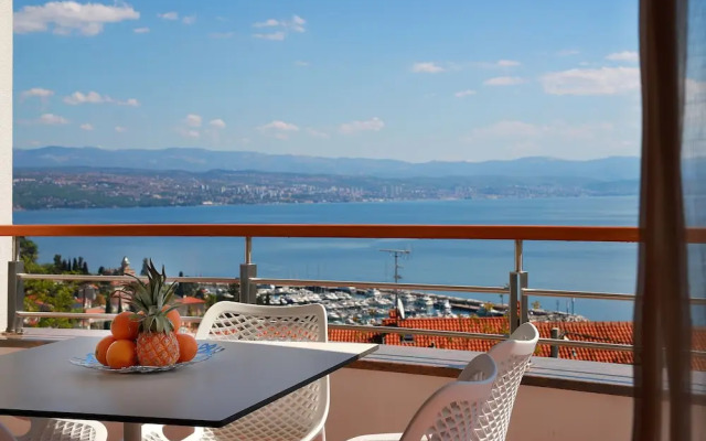 New Luxury Apartments