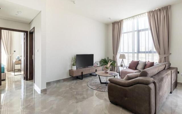 Frank Porter - Majestique Residence